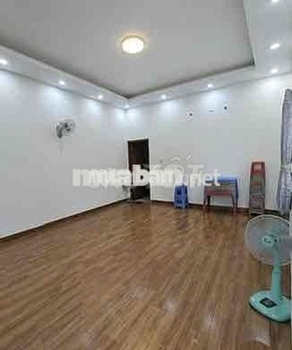 Cho thuê nhà Mặt tiền ngang 9m /đs 8,p.Linh Xuân giá 15tr dtsd 280m2