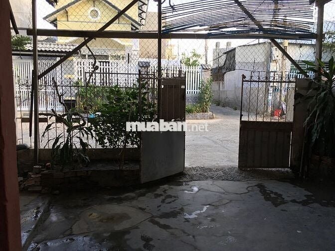 Nhà gần siêu thị Coopmart, hẻm xe hơi đường Lương Ngọc Quyến