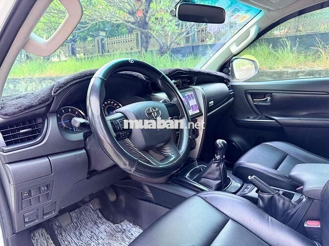 Toyota Fortuner 2017 Trắng