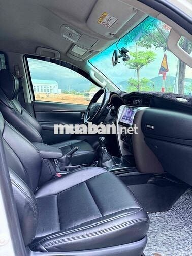 Toyota Fortuner 2017 Trắng