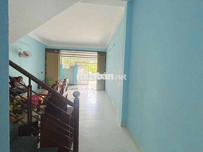 Cần bán nhanh nhà 2 tầng đường Gia Tròn 2
