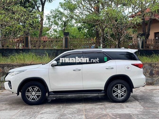 Toyota Fortuner 2017 Trắng