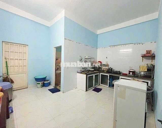 Cần bán nhanh nhà 2 tầng đường Gia Tròn 2