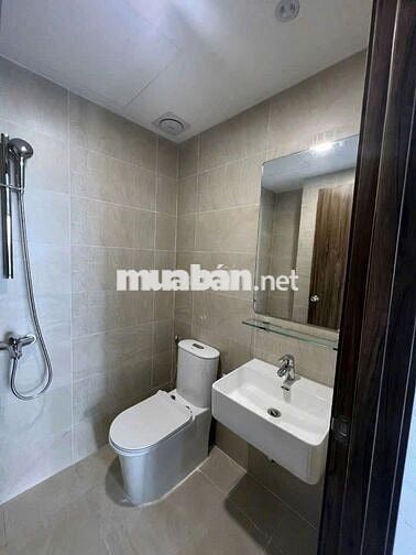 *** căn 2pn2wc cbc 5tr sẵn rèm tại Opal Skyline
