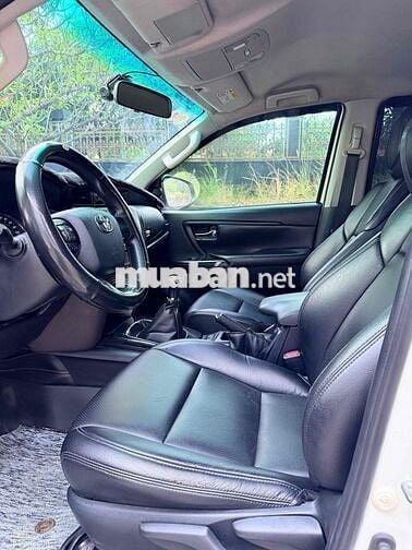 Toyota Fortuner 2017 Trắng