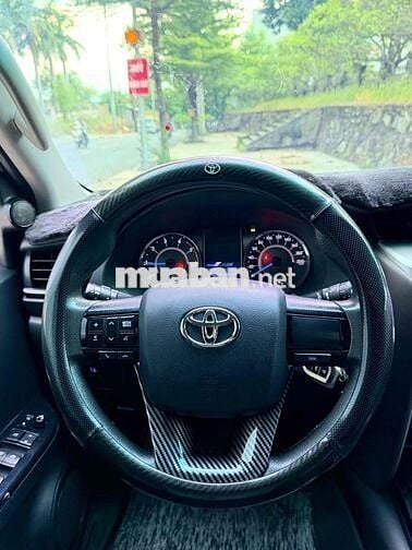 Toyota Fortuner 2017 Trắng