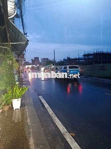 Sang nhượng nhà thuốc mặt tiền đường Trịnh Thị Miếng huyện Hóc Môn