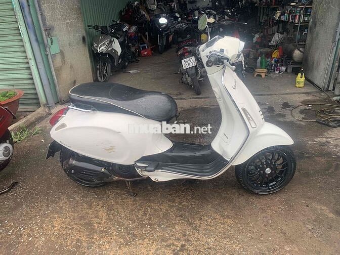 Piaggio Vespa Sprint Trắng