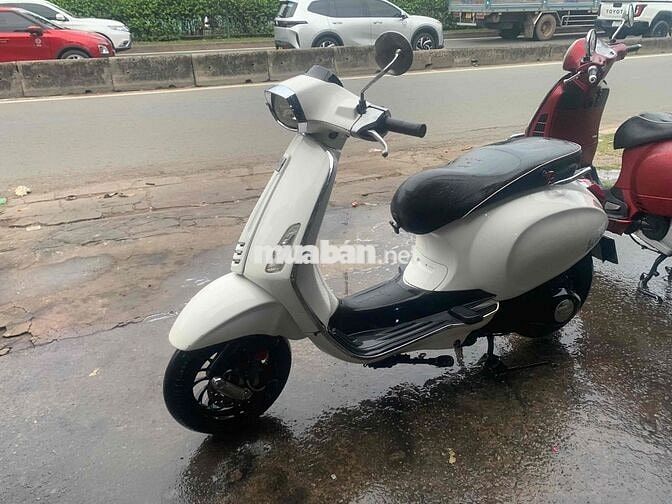 Piaggio Vespa Sprint Trắng