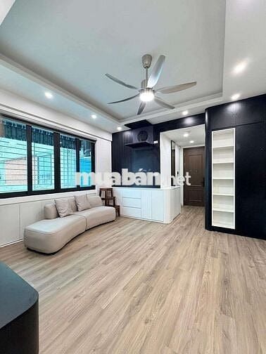 NO3 Trần Quý Kiên, TT Cầu Giấy, đi lại thuận tiện, full đồ, ở luôn, 