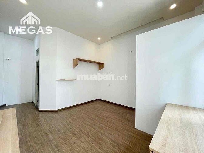CHO THUÊ NHÀ NGUYÊN CĂN 2 PHÒNG NGỦ MỚI TOANH GẦN NGÃ TƯ BỐN XÃ