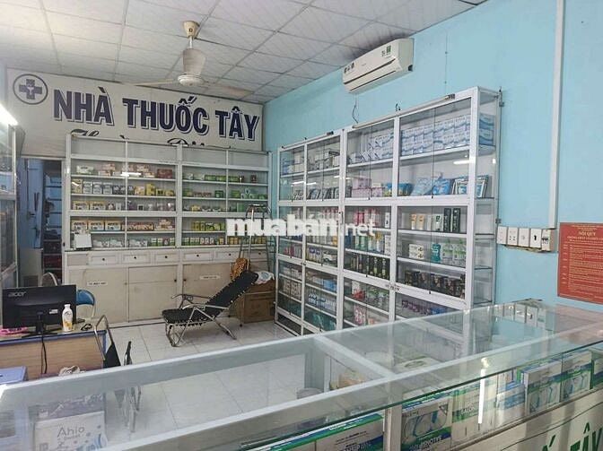 Sang nhượng nhà thuốc mặt tiền đường Trịnh Thị Miếng huyện Hóc Môn