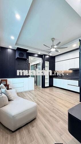 NO3 Trần Quý Kiên, TT Cầu Giấy, đi lại thuận tiện, full đồ, ở luôn, 
