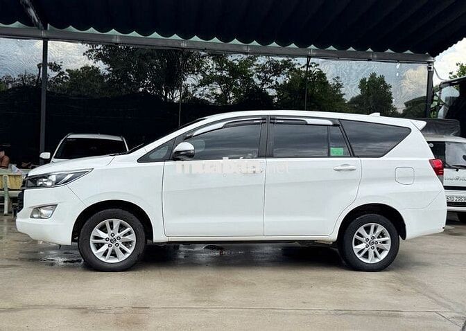 Toyota Innova 2.0G AT 2018 Trắng 7 chỗ 91.000 km