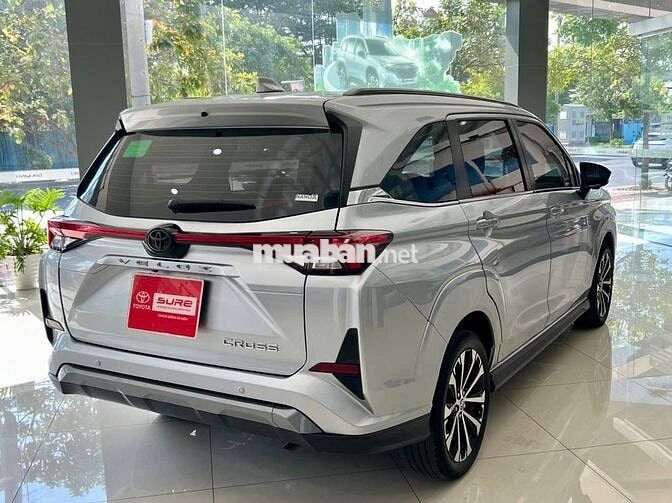 Toyota Veloz Cross Top 2023 giá thương lượng