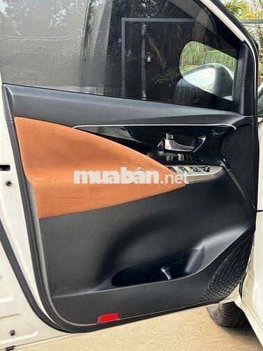 Toyota Innova 2.0G AT 2018 Trắng 7 chỗ 91.000 km