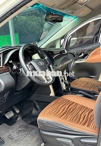 Toyota Innova 2.0G AT 2018 Trắng 7 chỗ 91.000 km