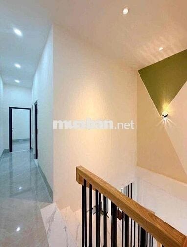 Bán nhanh nhà lầu mới xây gần Golf Long Thành