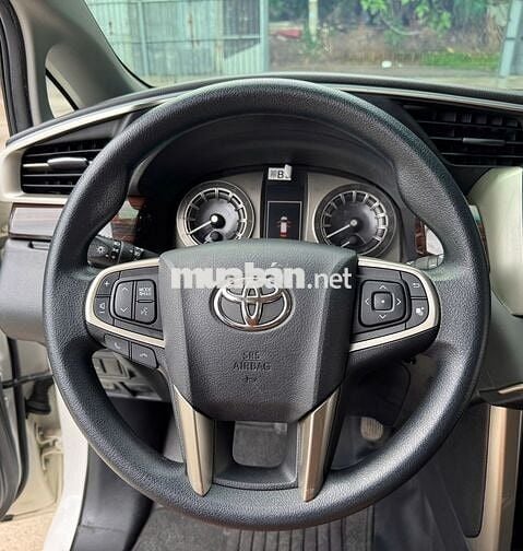 Toyota Innova 2.0G AT 2018 Trắng 7 chỗ 91.000 km