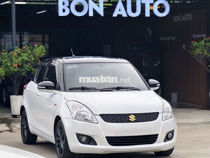 Suzuki Swift RS 2017 Trắng Tự động 9 vạn