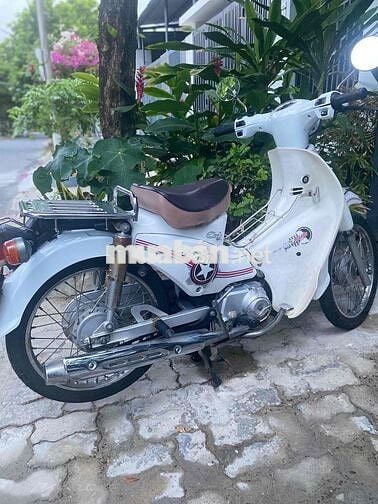 Xe máy Cub Trắng 50cc