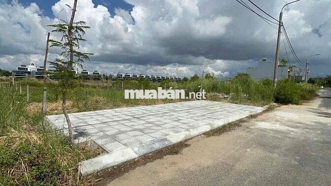 Bán đất đường 7m5 khu Đông Hải giá tốt