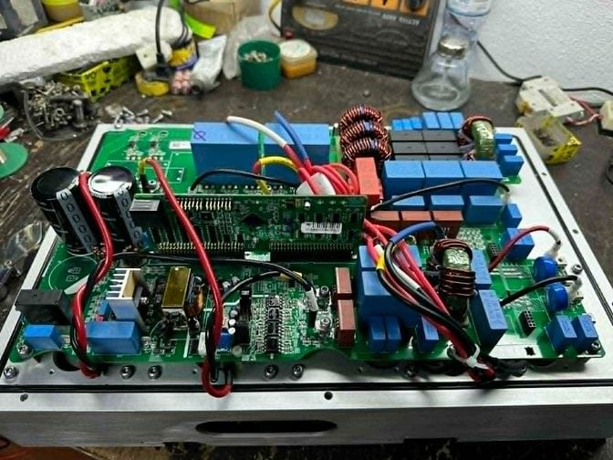 Sửa biến tần năng lượng mặt trời