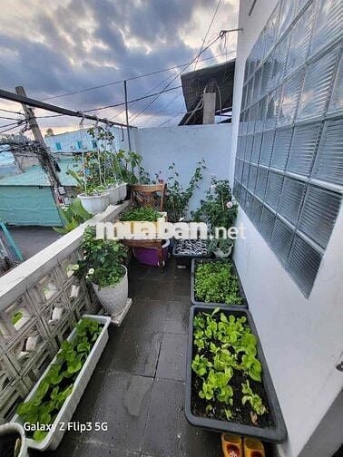 Cho thuê nhà nguyên căn 2PN Full nội thất - Gần Vạn Phúc City