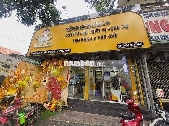 Nhân Viên Giao Hàng - Xe Máy
