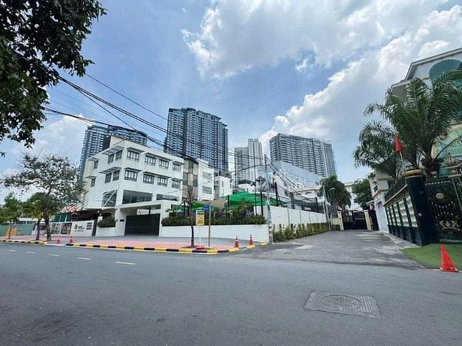 Chuyển nhượng tài sản diện tích lớn đường Giang Văn Minh . Thảo Điền 
