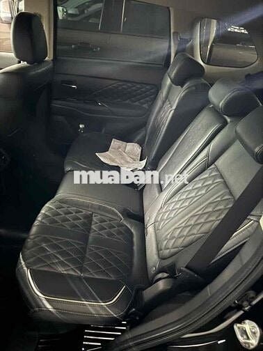 Mitsubishi Outlander 2023 Đen Tự động