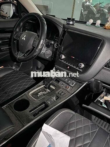 Mitsubishi Outlander 2023 Đen Tự động