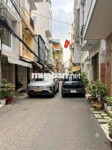 🏡 HÀNG HIẾM QUẬN 4 – CHỈ NHỈNH 4 TỶ – Ô TÔ ĐẬU TRƯỚC NHÀ 🔥  Cơ hội sở