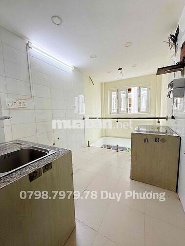 🏡 HÀNG HIẾM QUẬN 4 – CHỈ NHỈNH 4 TỶ – Ô TÔ ĐẬU TRƯỚC NHÀ 🔥  Cơ hội sở