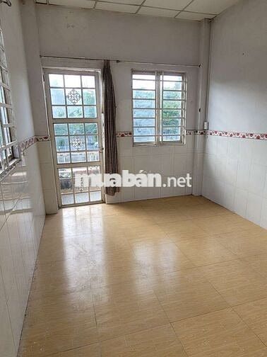 Cho thuê nhà 2 tầng mặt tiền Kênh Tân Hóa 