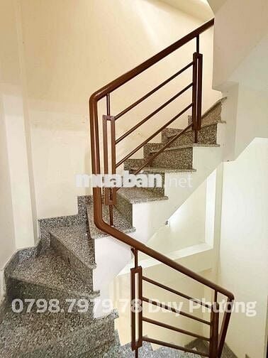 🏡 HÀNG HIẾM QUẬN 4 – CHỈ NHỈNH 4 TỶ – Ô TÔ ĐẬU TRƯỚC NHÀ 🔥  Cơ hội sở