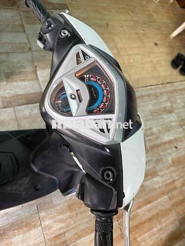 Yamaha Luvias GTX 2014 Trắng