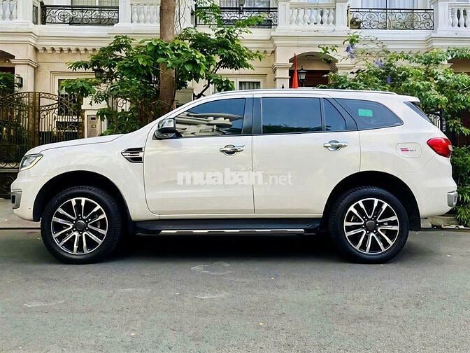 Ford Everest bản Titanium full 2 cầu sx 2019