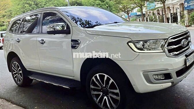 Ford Everest bản Titanium full 2 cầu sx 2019