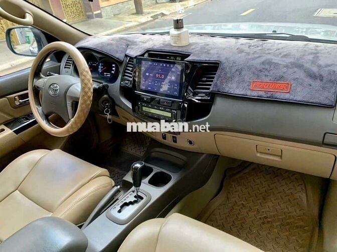 Toyota FORTUNER bản V số tự động đời cuối 2012