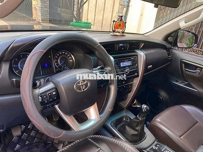 Gia đình bán xe Toyota Fortuner bản G SX 2019