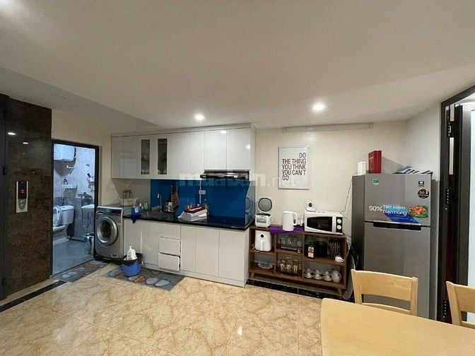 Cho thuê nhà mặt phố Cát Linh 