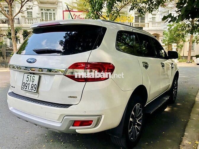 Ford Everest bản Titanium full 2 cầu sx 2019