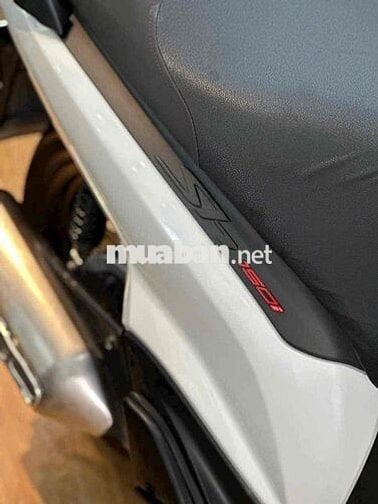 SH 150i nhập Ý 2007 lên áo Sh Ý 2011 (có góp 50%)