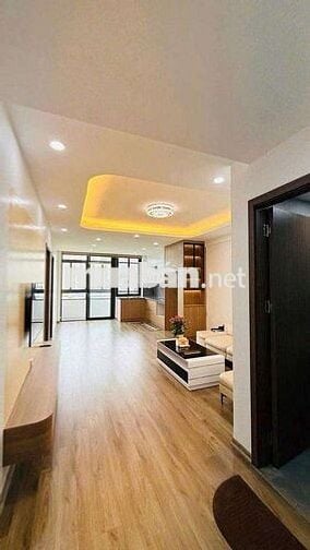 Căn hộ N02 ngõ 84 Chùa Láng, 73m2, 3PN, view đẹp, gần trường