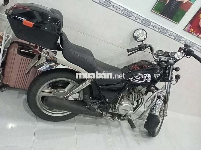 Daelim Custom Xăng Đen