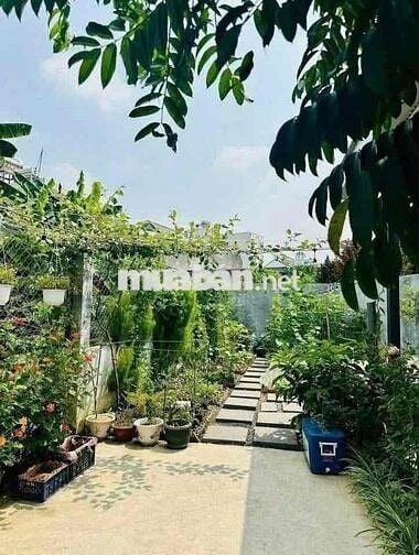 Diện tích 500m2 ngang 10m2 dài 50m2 có 100m2 thổ cư giá 650tr