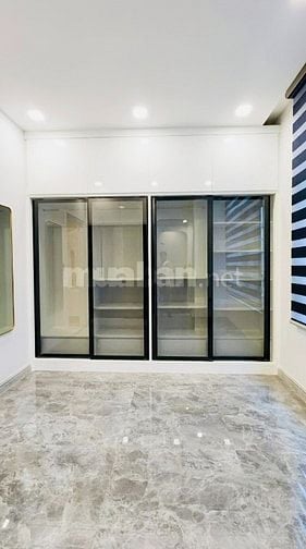 Chính chủ bán nhà kế MT Trần Quốc Toản Q.3 - 6,2m x 9,3m - hxh 