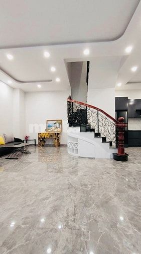 Chính chủ bán nhà kế MT Trần Quốc Toản Q.3 - 6,2m x 9,3m - hxh 
