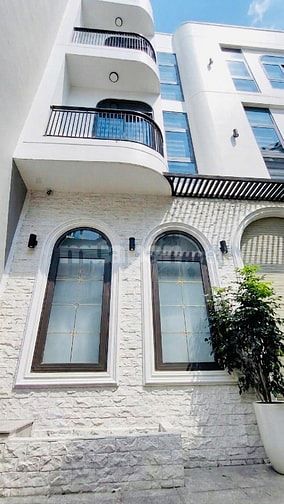 Chính chủ bán nhà kế MT Trần Quốc Toản Q.3 - 6,2m x 9,3m - hxh 